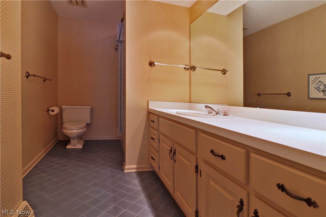 Falmouth Place Condo - Residential