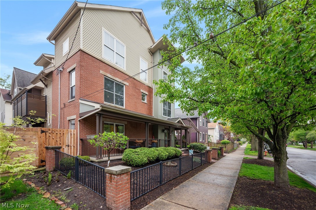 Clinton Court - Residential