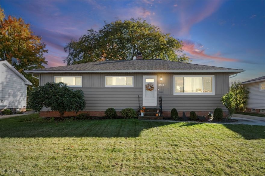 Located minutes from freeways and downtown Cleveland this exceptional 3 Bedroom home features one-floor living at it's Best!
The renovated interion features an open air kitchen with granite counters, breakfast bar all appliances and more.
The finished rec-room offers additional space for entertaining including a Brunswick pool table and 1/2 bathroom.
The fenced back yard welcomes those with four foots. Many updates in the last 10 years including the roof, driveway, windows, furnace and A/C, kitchen appliances, interior and exterior paint and more.