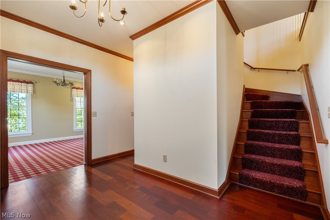 2500 Augusta Drive SE