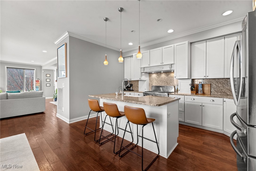 1481 Lindazzo Avenue, Cleveland, Ohio image 24