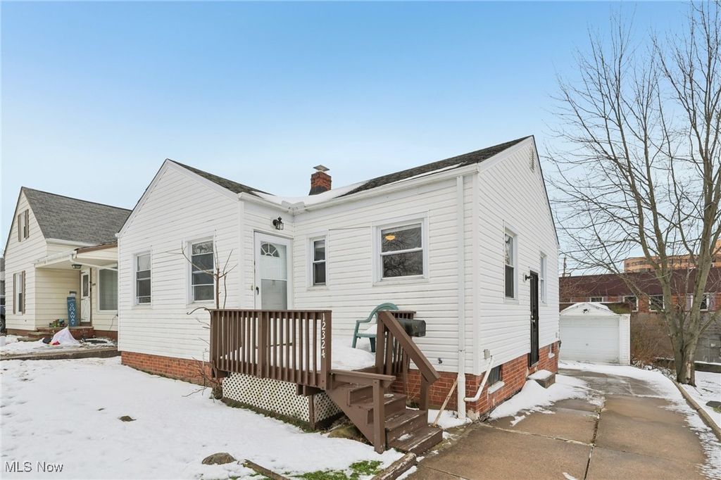 Photo of 12324 Southern Avenue, Garfield Heights, OH 44125 (MLS # 5177910)