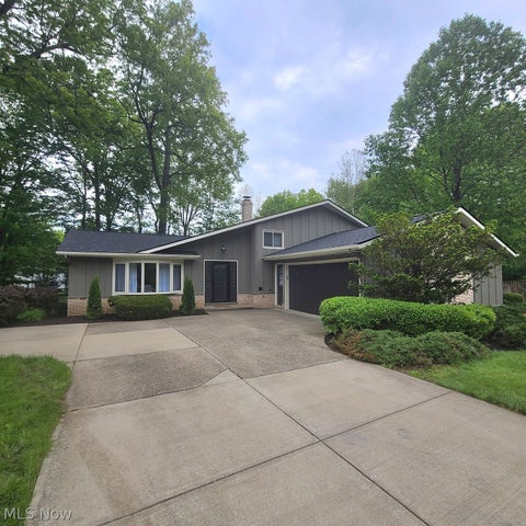 Photo for 27384 Linwood Circle