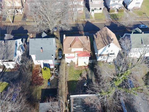Tiny photo for 3298 Yorkshire Road, Cleveland Heights, OH 44118 (MLS # 5180276)