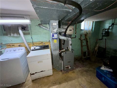 Tiny photo for 3298 Yorkshire Road, Cleveland Heights, OH 44118 (MLS # 5180276)