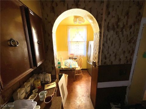 Tiny photo for 3298 Yorkshire Road, Cleveland Heights, OH 44118 (MLS # 5180276)