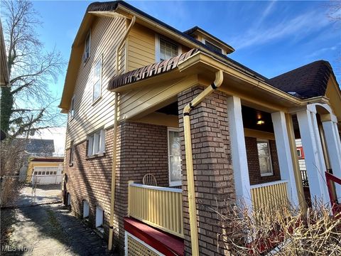 Tiny photo for 3298 Yorkshire Road, Cleveland Heights, OH 44118 (MLS # 5180276)