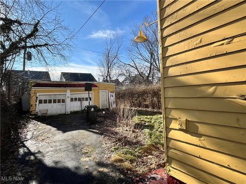 Tiny photo for 3298 Yorkshire Road, Cleveland Heights, OH 44118 (MLS # 5180276)