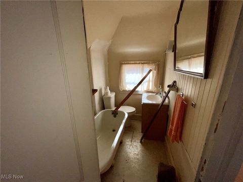 Tiny photo for 3298 Yorkshire Road, Cleveland Heights, OH 44118 (MLS # 5180276)