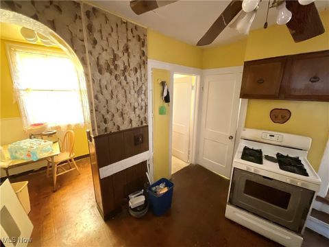 Tiny photo for 3298 Yorkshire Road, Cleveland Heights, OH 44118 (MLS # 5180276)