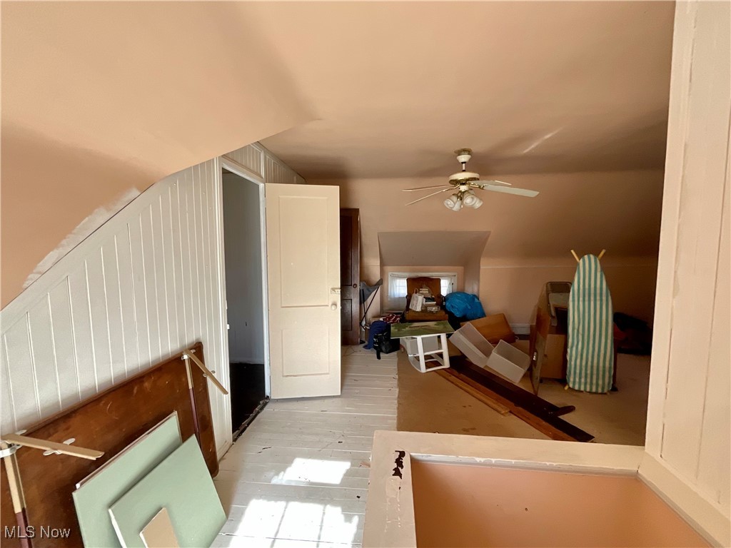 Van De Boe-Hager Cos Hlnds Su - Residential