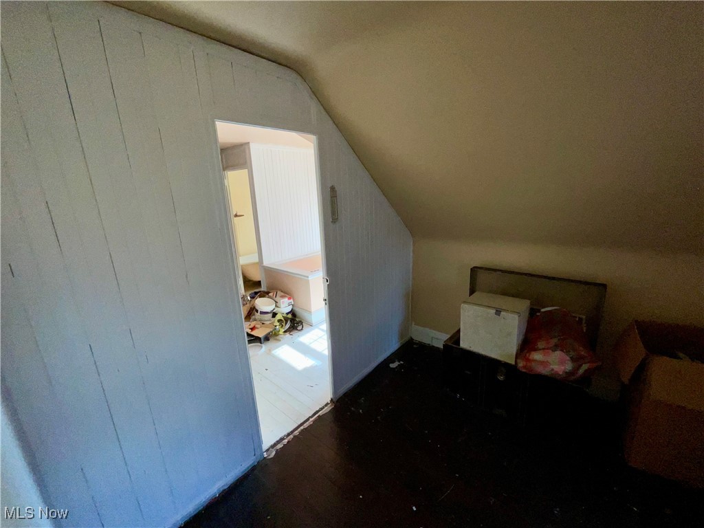 Van De Boe-Hager Cos Hlnds Su - Residential