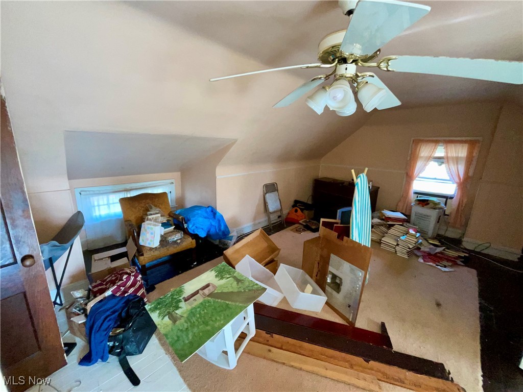 Van De Boe-Hager Cos Hlnds Su - Residential