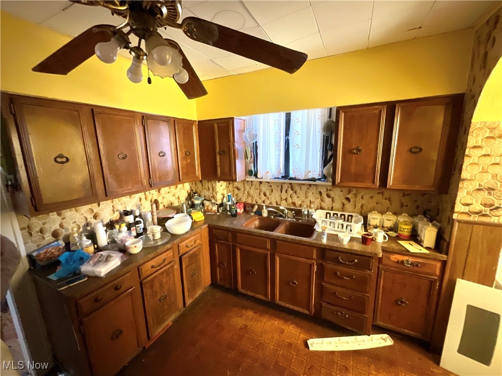 Van De Boe-Hager Cos Hlnds Su - Residential