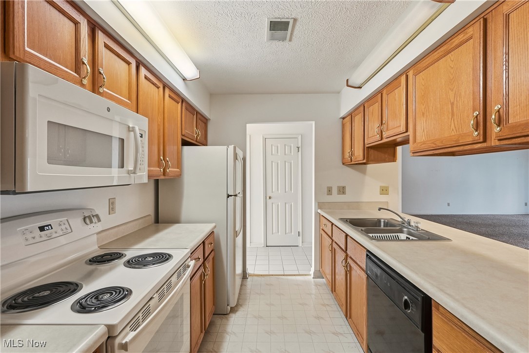 King Ridge 02 Condo - Residential