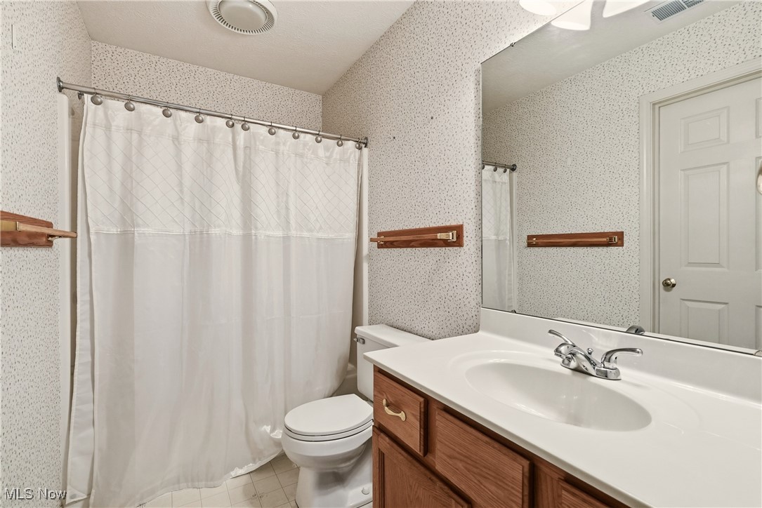 King Ridge 02 Condo - Residential