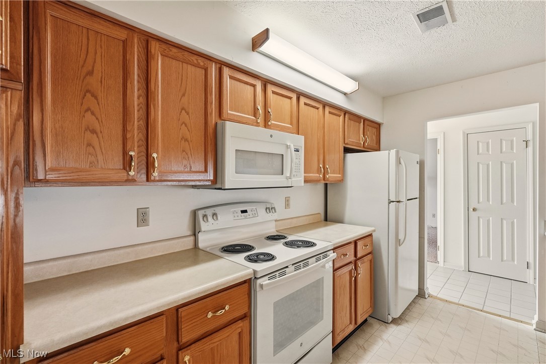 King Ridge 02 Condo - Residential