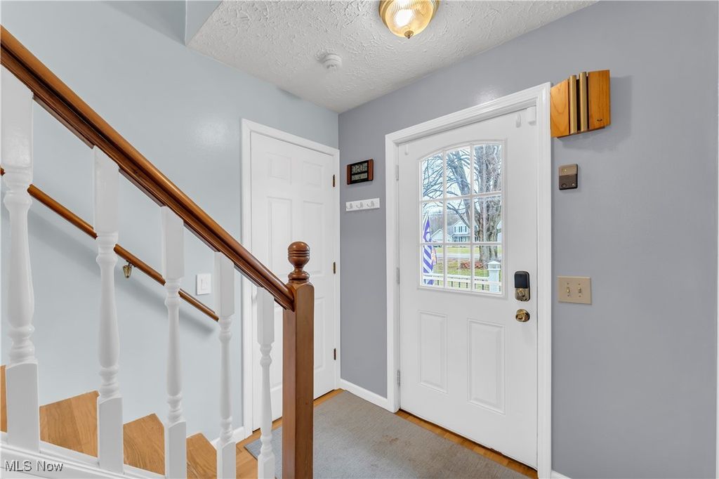 Photo of 10249 West Ridge Road, Elyria, OH 44035 (MLS # 5179668)