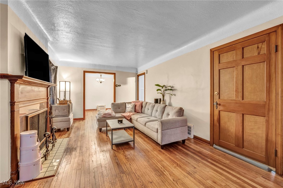 Homesite Companys Resub - Residential Income