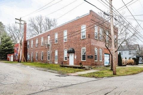 241 Myrtle Street Ravenna OH 44266