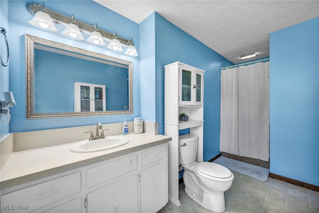 5919 Snowshoe Circle, Canton, Ohio image 18