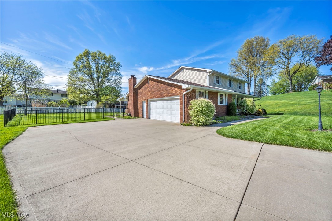 5919 Snowshoe Circle, Canton, Ohio image 3