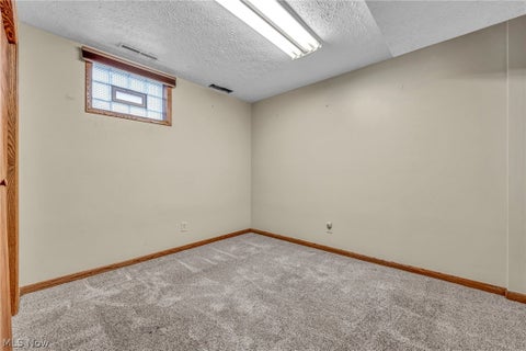 Tiny photo for 275 Smedley Drive, Washingtonville, OH 44490 (MLS # 5239861)