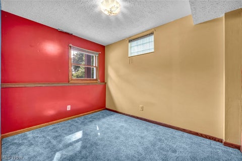 Tiny photo for 275 Smedley Drive, Washingtonville, OH 44490 (MLS # 5239861)