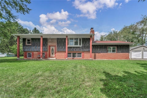 Photo of 275 Smedley Drive, Washingtonville, OH 44490 (MLS # 5239861)