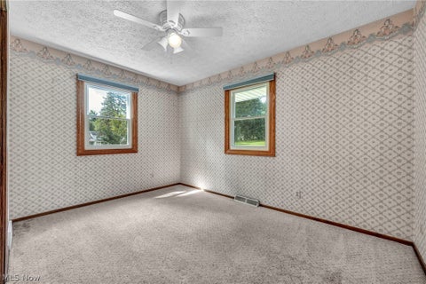 Tiny photo for 275 Smedley Drive, Washingtonville, OH 44490 (MLS # 5239861)