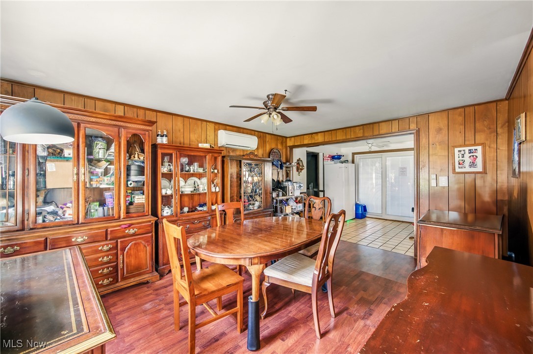 2262 Tanglewood Drive, Salem, Ohio image 11