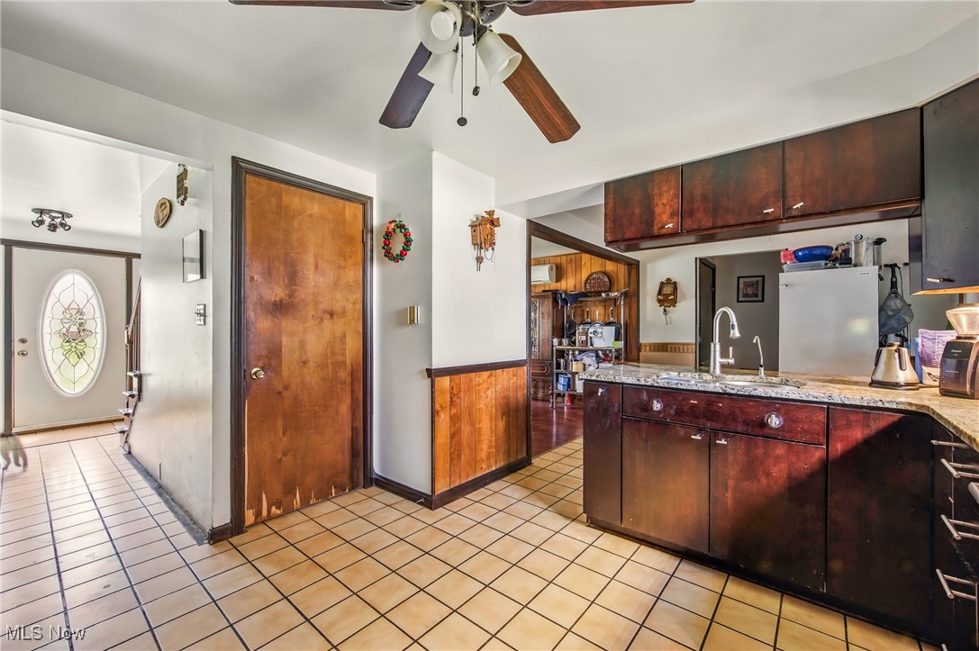 2262 Tanglewood Drive, Salem, Ohio image 14