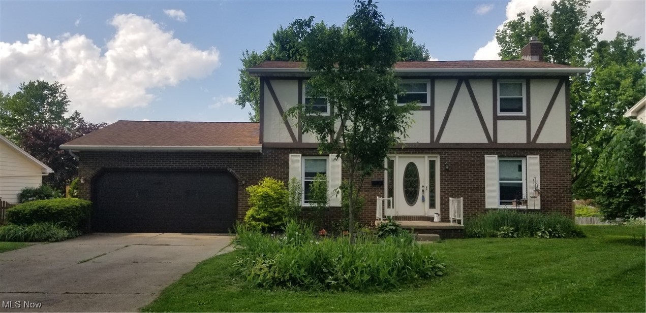 2262 Tanglewood Drive, Salem, Ohio image 2