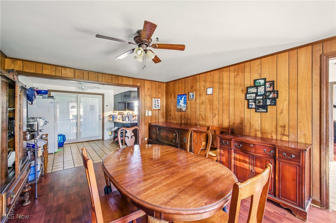 2262 Tanglewood Drive, Salem, Ohio image 9