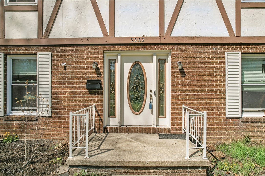 2262 Tanglewood Drive, Salem, Ohio image 8