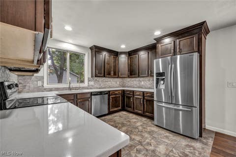 Tiny photo for 18446 Drake Road, Strongsville, OH 44136 (MLS # 5238204)