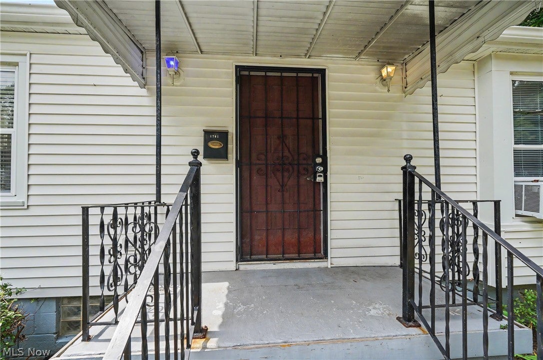 1761 Marks Avenue