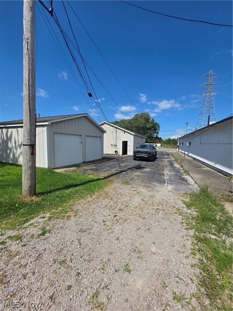 Tiny photo for 41981 N Ridge Road, Elyria, OH 44035 (MLS # 5203161)