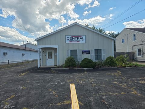 Tiny photo for 41981 N Ridge Road, Elyria, OH 44035 (MLS # 5203161)