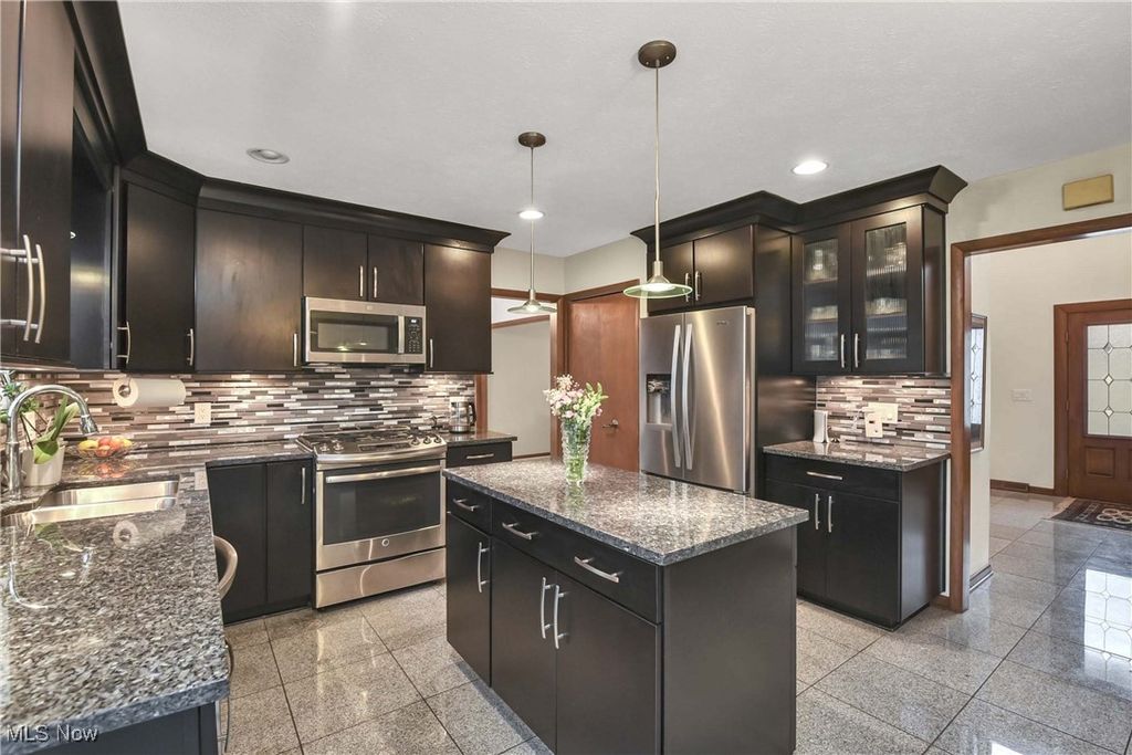 Photo of 4397 Prestwick Crossing Xing, Westlake, OH 44145 (MLS # 5176382)