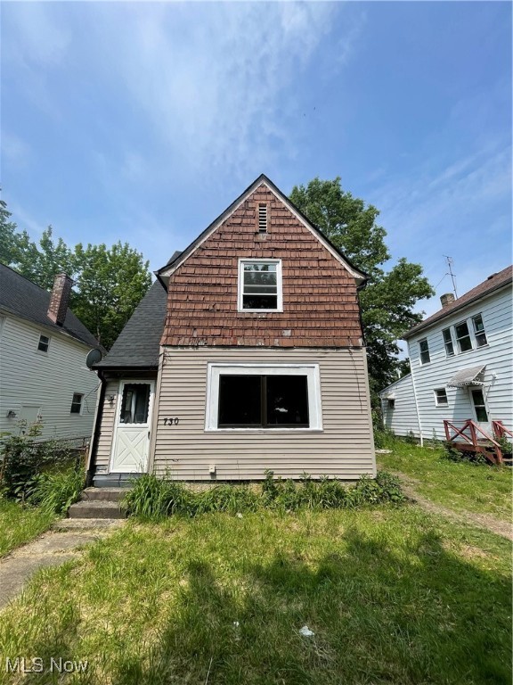 Check out this 3 bed 1 bath home from rent! All tenants and vouchers welcome. Screening guidance includes 3:1 debt to income rental amount (excluding Section 8), a review of criminal background, eviction history (if any), credit history (preferred score of 600), employment history, and landlord reference. Call today to apply!
