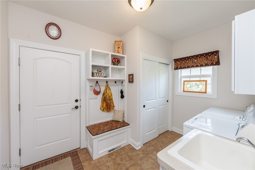 8607 Alexis Drive, Macedonia, Ohio image 21
