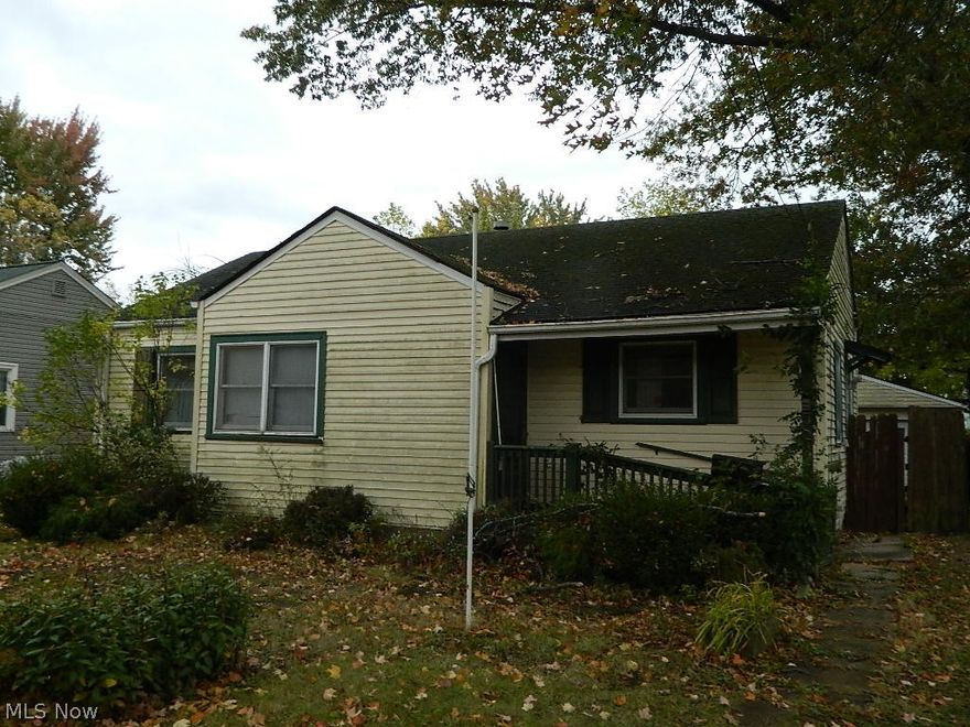 Great Opportunity for the 1st time home buyer looking to build equity, or the investor looking for their next flip. Vinyl sided ranch nestled on a treed lot awaits your vision and final touches.  One floor living includes an eat-in kitchen, living room, and rear family room for extra space.  Situated just south of Lorain Rd., this is a much quieter section of Porter Rd.