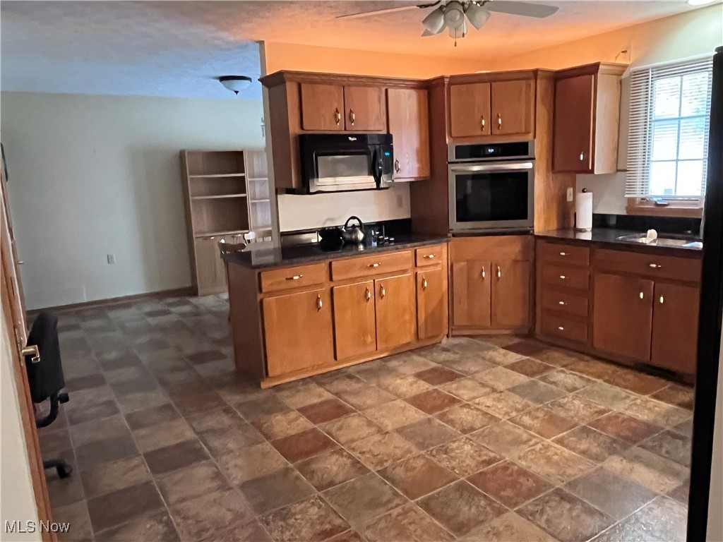 1150 Sterling Oaks Drive, Wadsworth, Ohio image 15