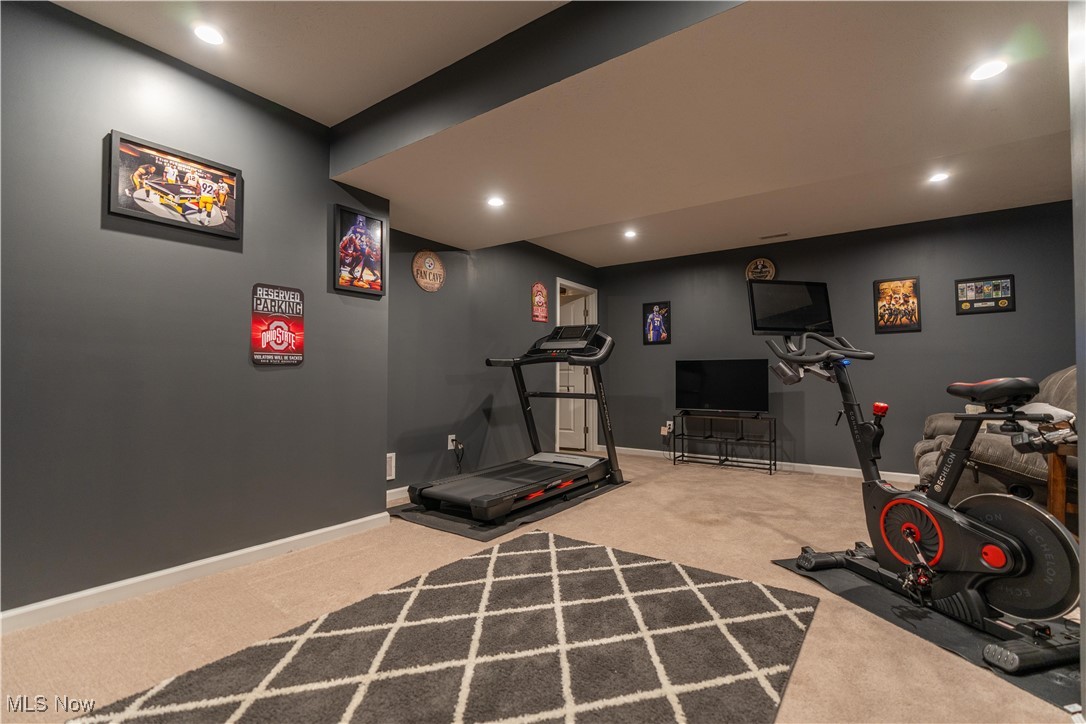 7915 Copper Court Circle, Canton, Ohio image 32