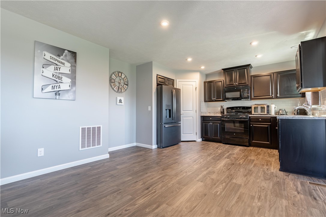 7915 Copper Court Circle, Canton, Ohio image 16