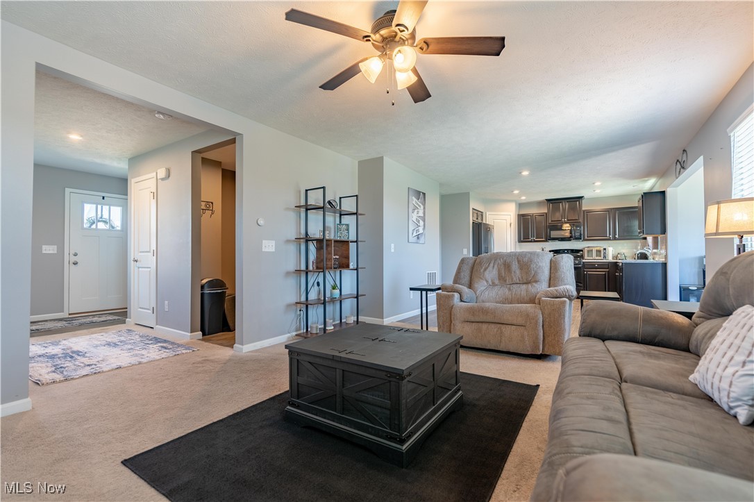 7915 Copper Court Circle, Canton, Ohio image 9