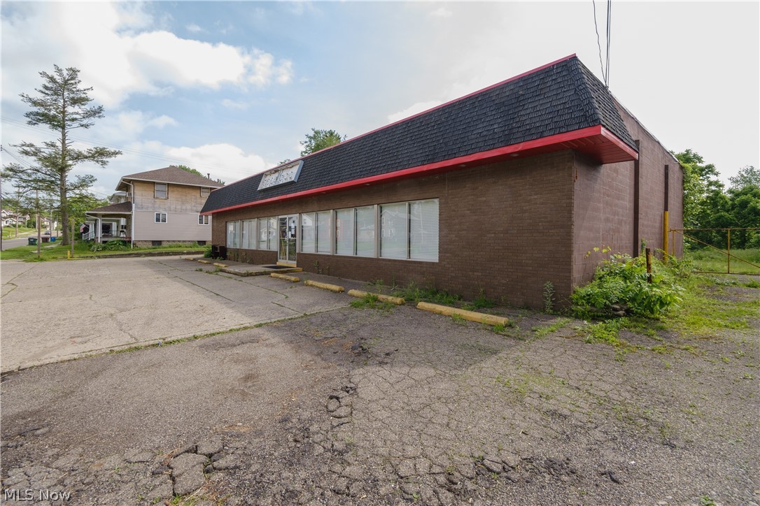 Massillon - Commercial Sale
