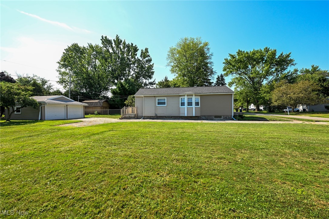 Lake Breeze - Residential