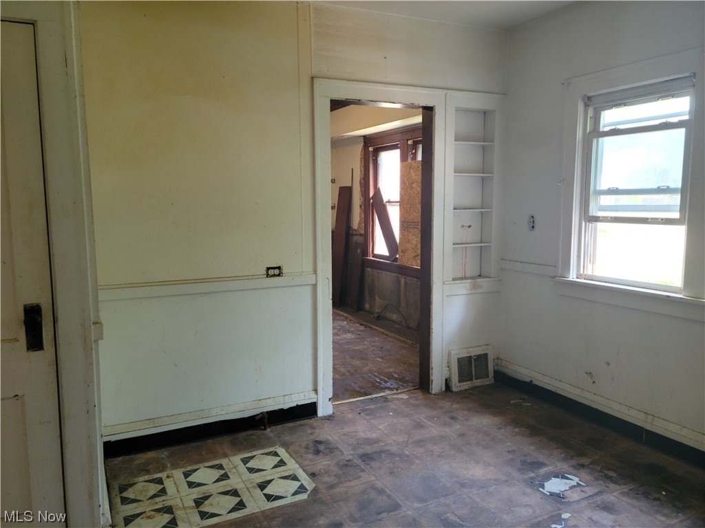 East Blvd - Residential Income